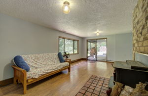  Photo 34
