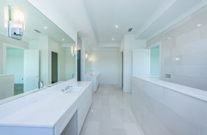 Upper Level Master Bathroom1d