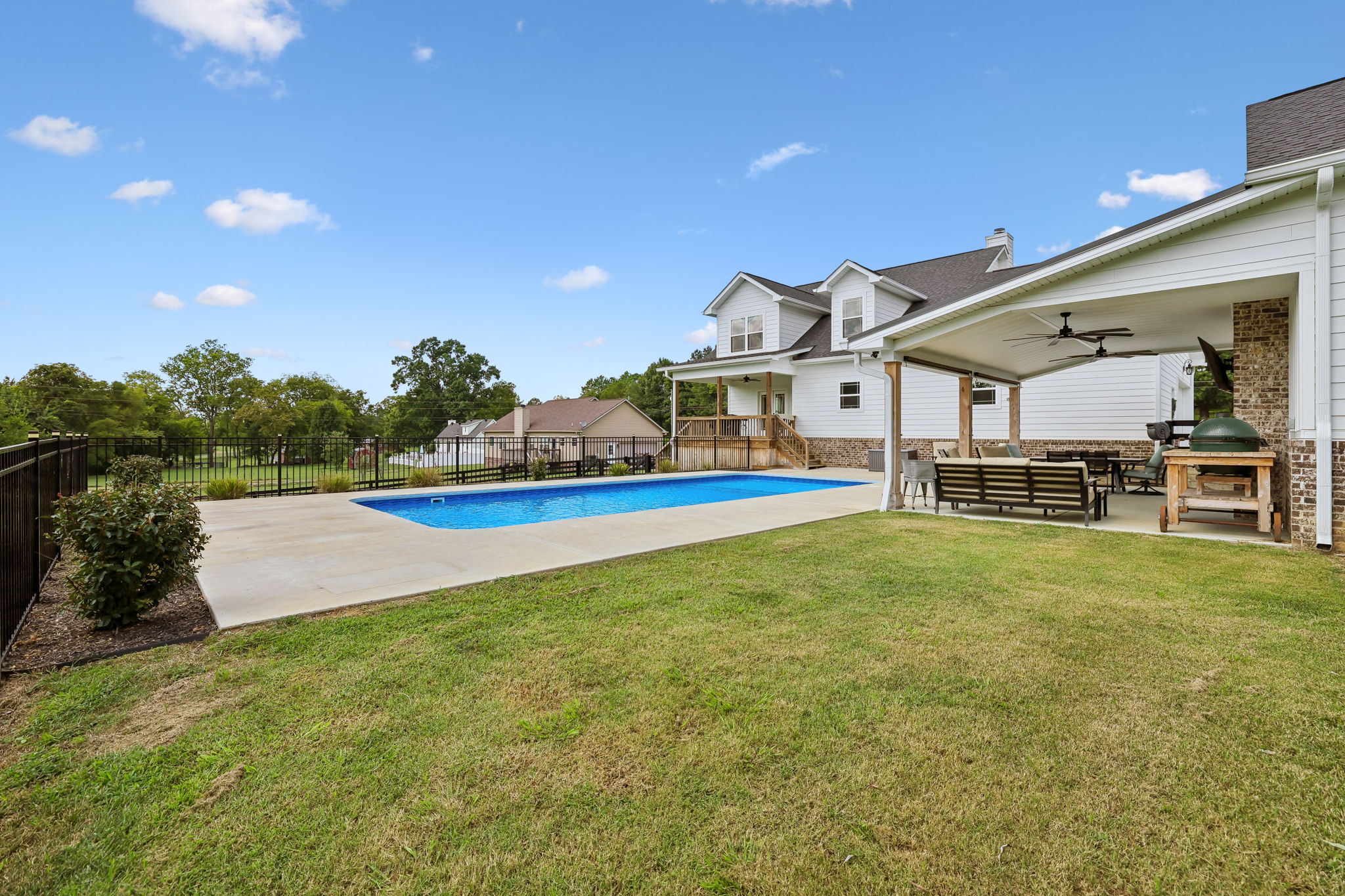  Photo 92