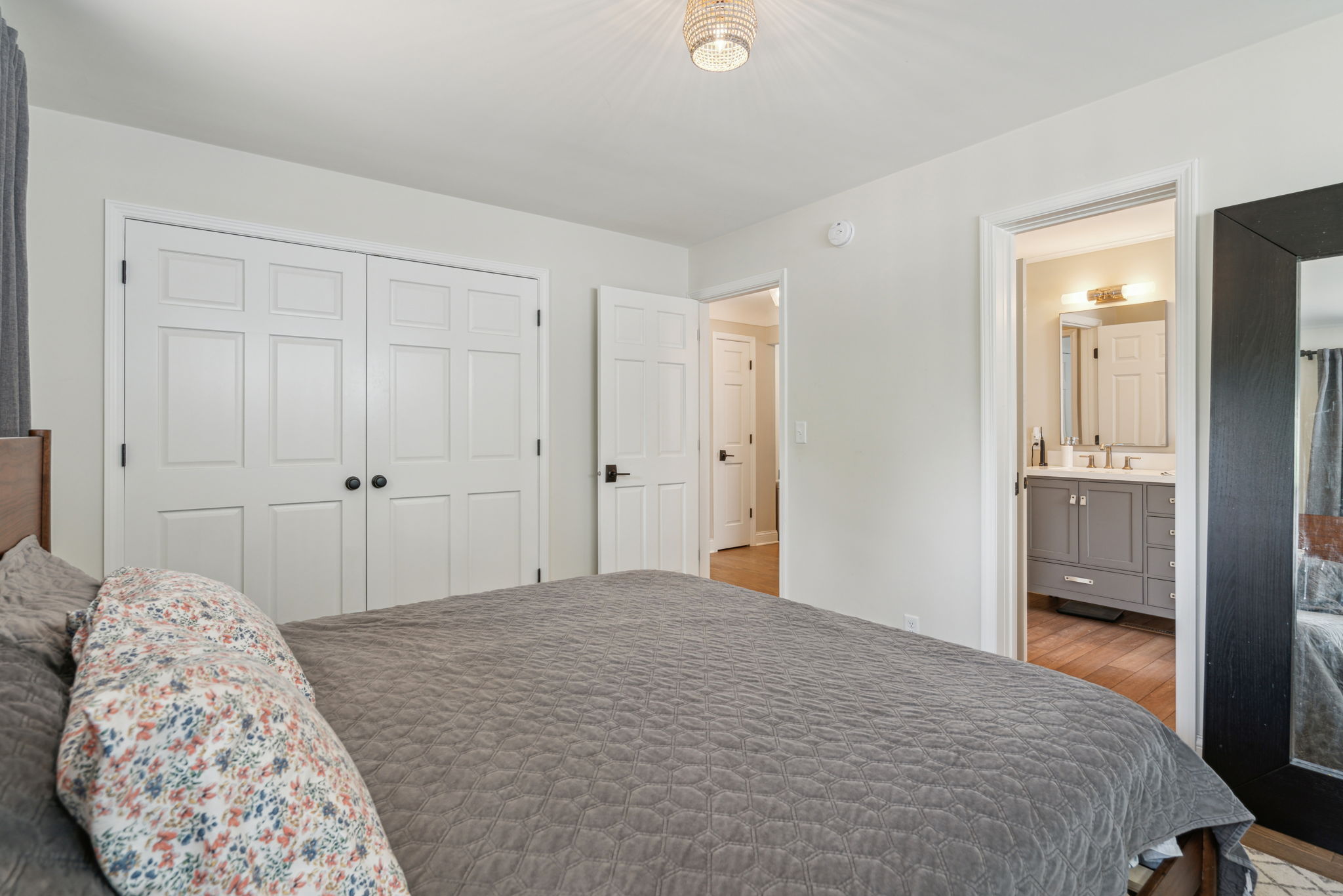 15_Interior