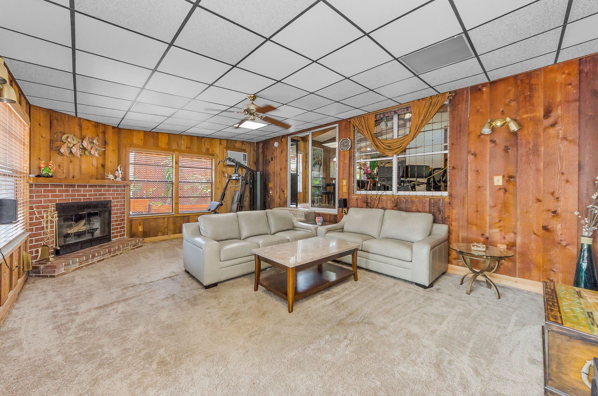 Family Room 4