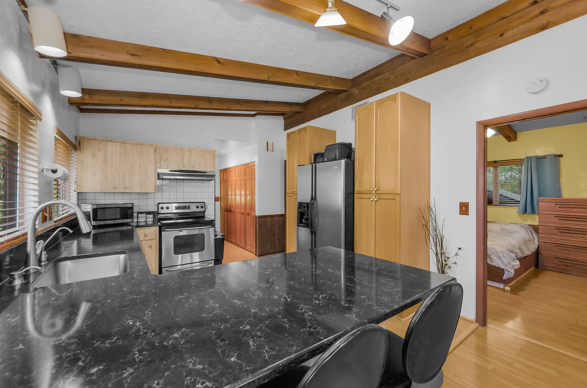 Kitchen Counter 1