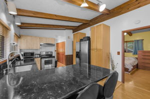 Kitchen Counter 1