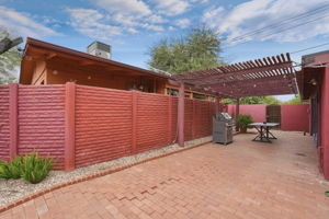  Photo 44
