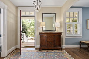 2602 Key Blvd, Arlington, VA 22201, USA Photo 7