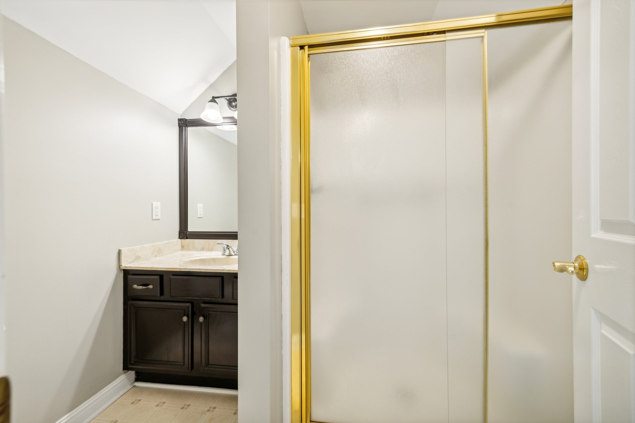 2603 Mission Ridge Dr - 044.jpg