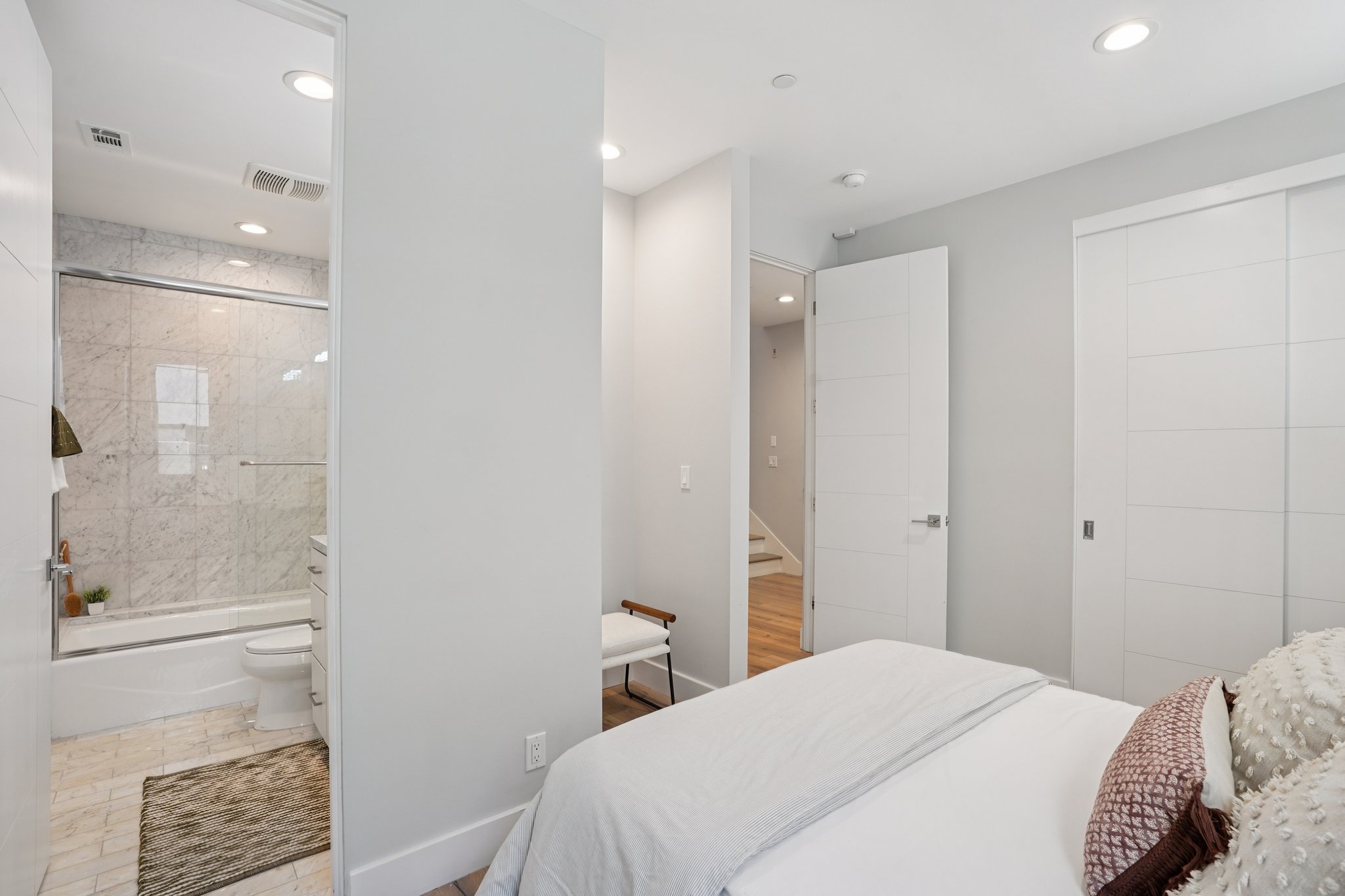 Nelson Ave B-S0704-019.jpg