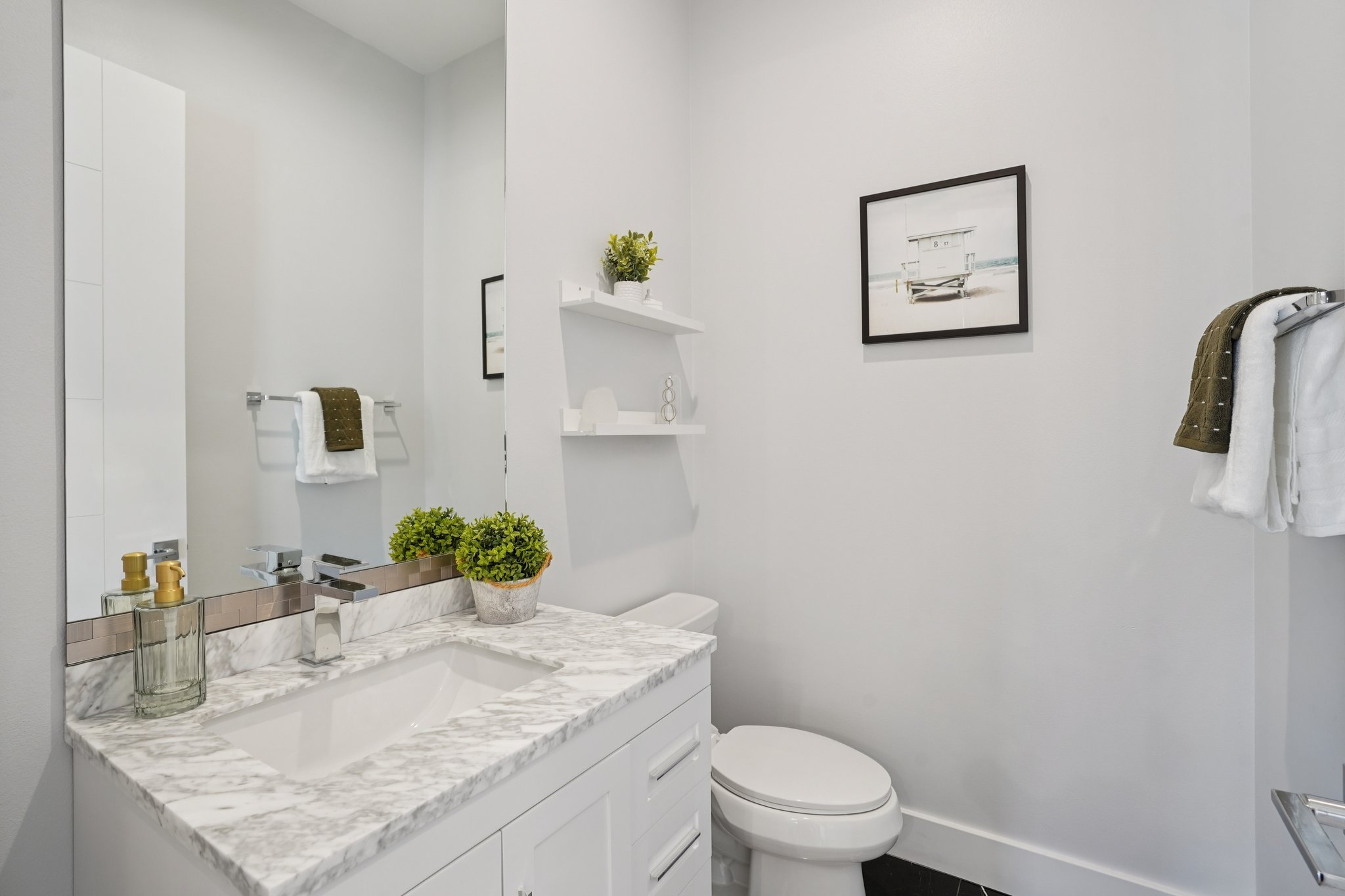 Nelson Ave B-S0704-025.jpg