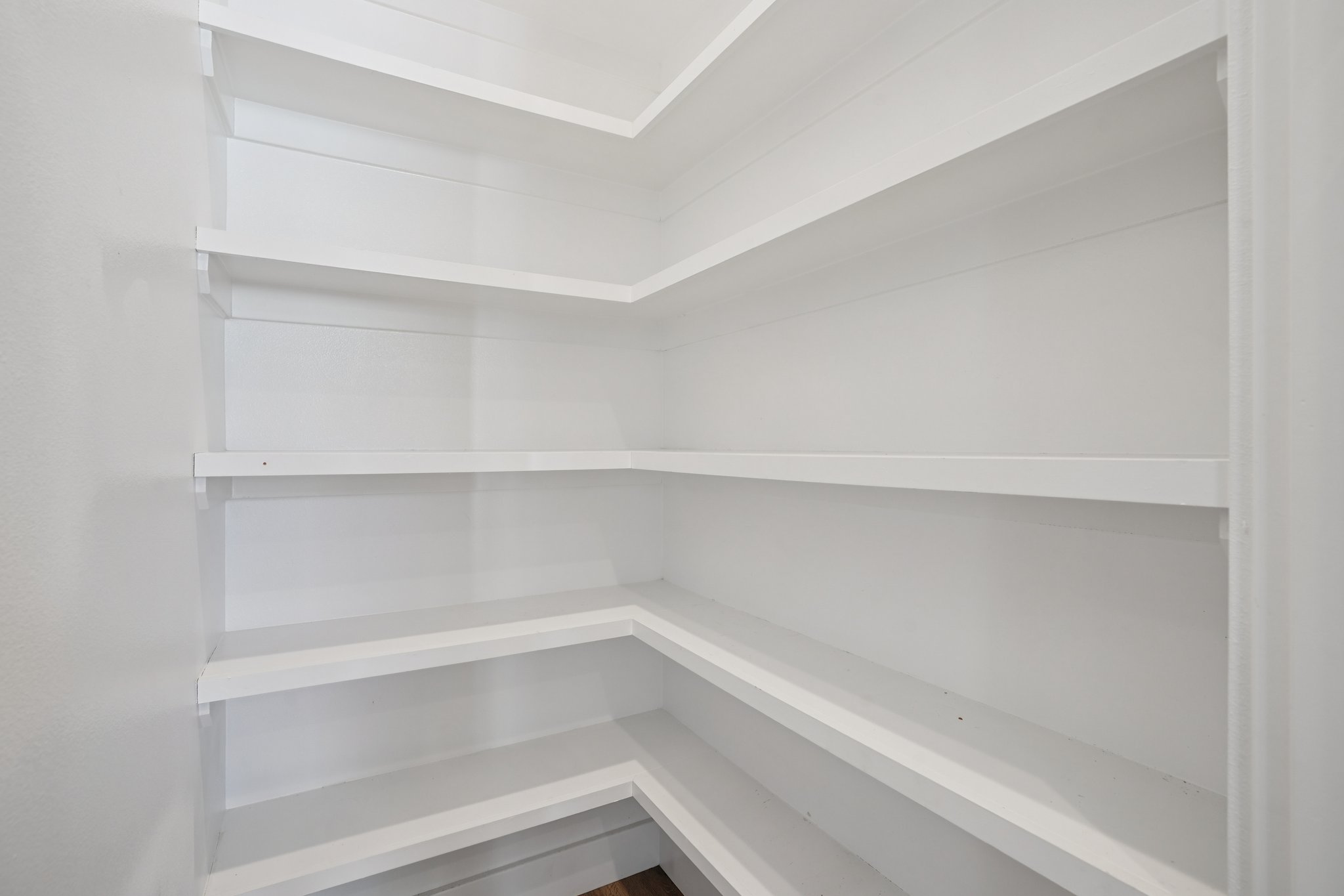 Nelson Ave B-S0704-036.jpg