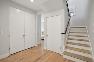 Nelson Ave B-S0704-002.jpg