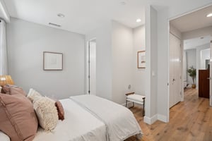 Nelson Ave B-S0704-018.jpg