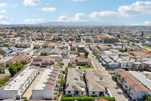 Nelson Ave B-S0704-048.jpg