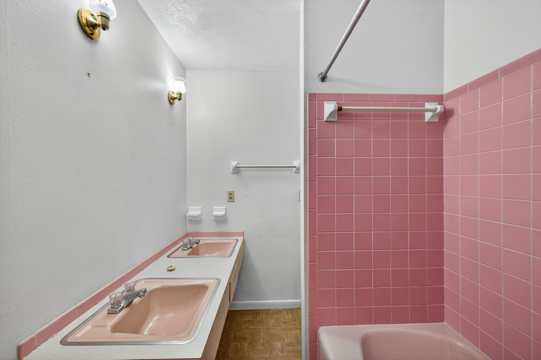 Interiors (24)