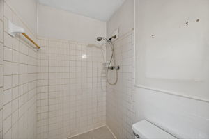 Interiors (18)