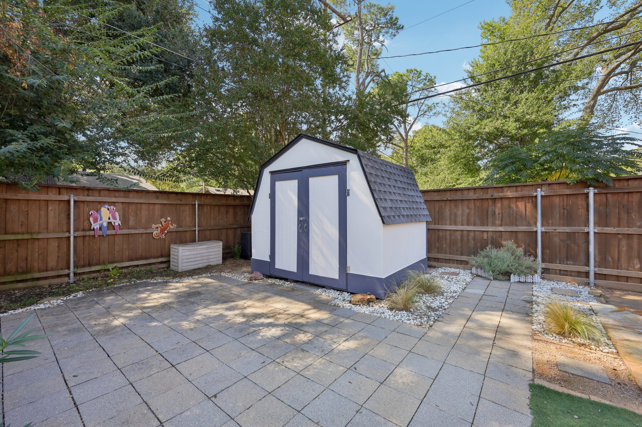  2604 Hollywood Dr-S1610-044.jpg