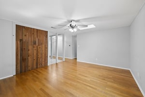  2604 Hollywood Dr-S1610-014.jpg