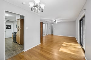  2604 Hollywood Dr-S1610-016.jpg