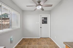 2604 Hollywood Dr-S1610-023.jpg