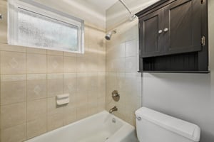  2604 Hollywood Dr-S1610-029.jpg