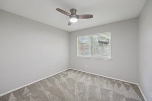  2604 Hollywood Dr-S1610-031.jpg