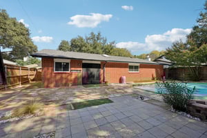  2604 Hollywood Dr-S1610-045.jpg