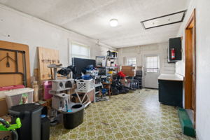 Photo 31