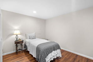  Photo 68