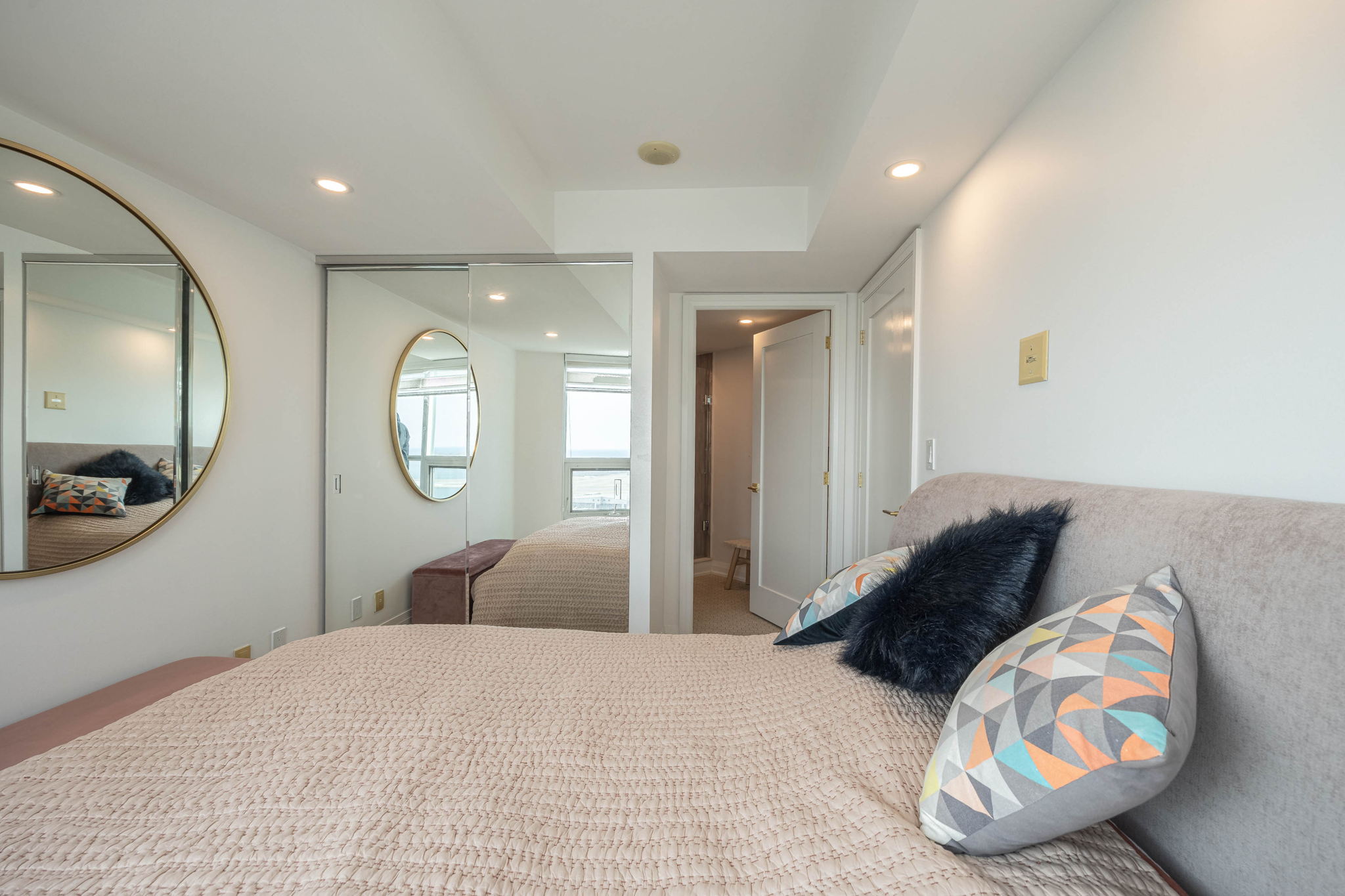 Toronto property showcase — delivered property photograph 22