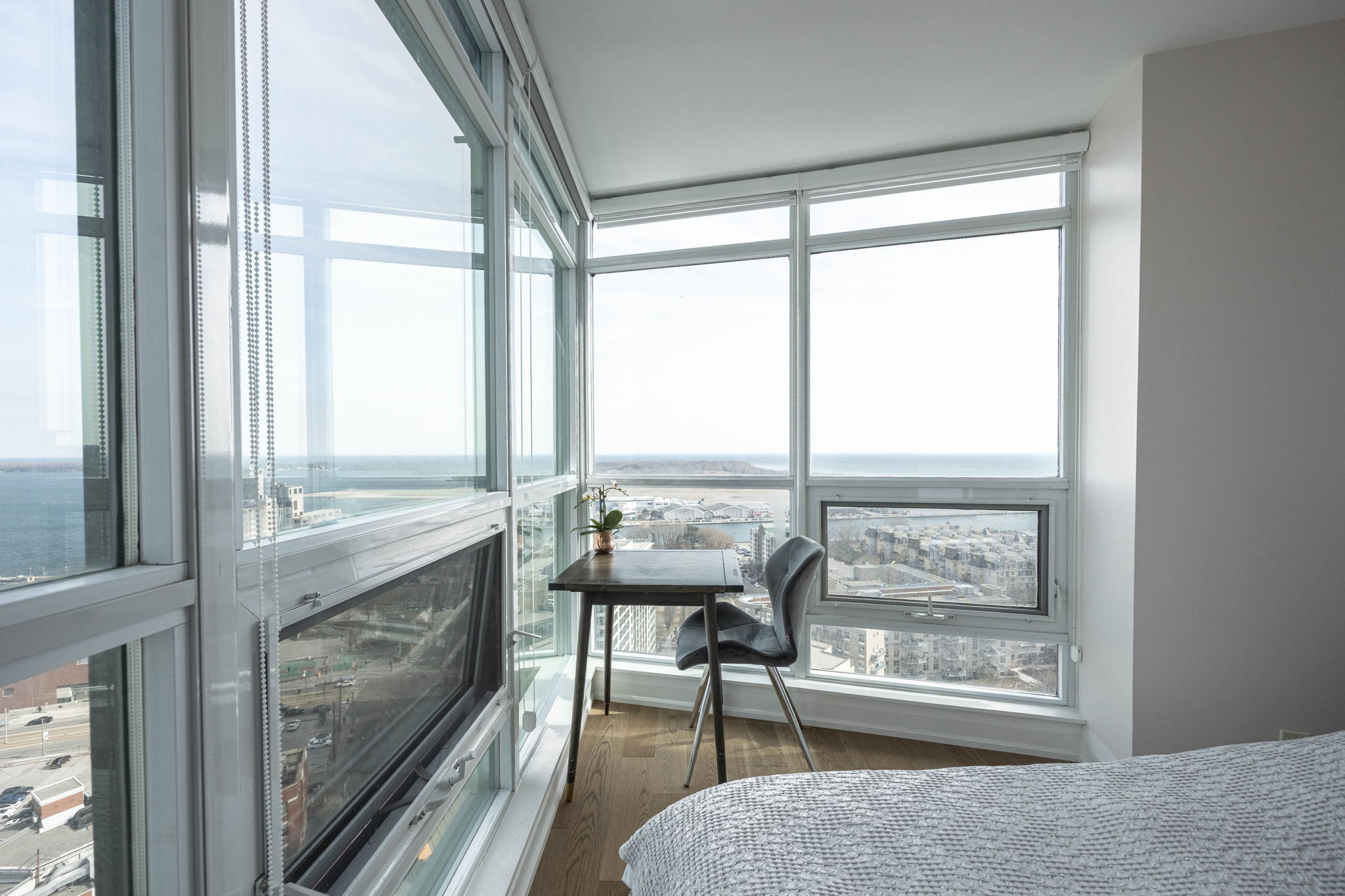 Toronto property showcase — delivered property photograph 18