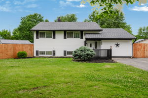  Photo 0