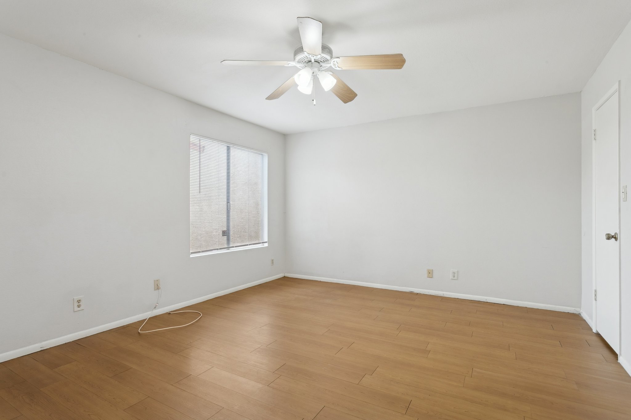 2605 E Lemon St - 019.jpg