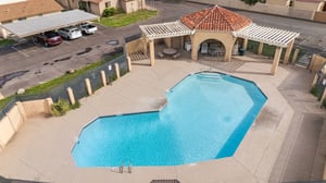 2605 E Lemon St - 007.jpg