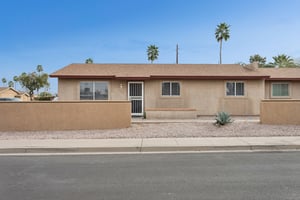 2605 E Lemon St - 001 (2).jpg