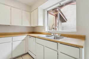 2605 E Lemon St - 010.jpg