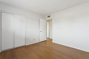 2605 E Lemon St - 018.jpg