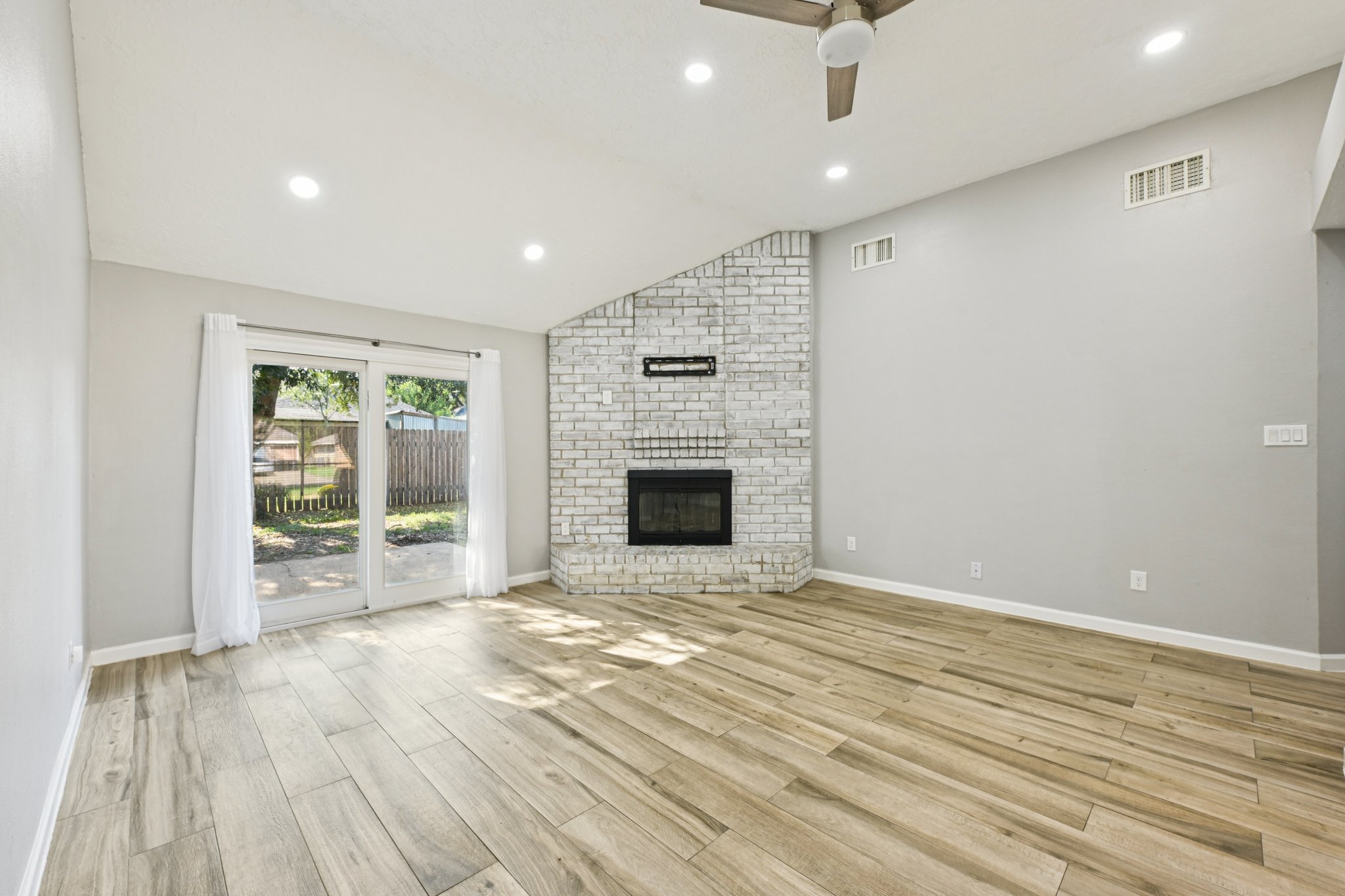 Elder Rd-S1309-012.jpg