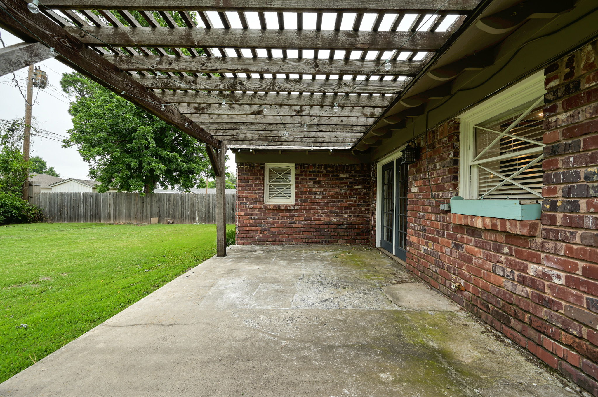 Photo 40