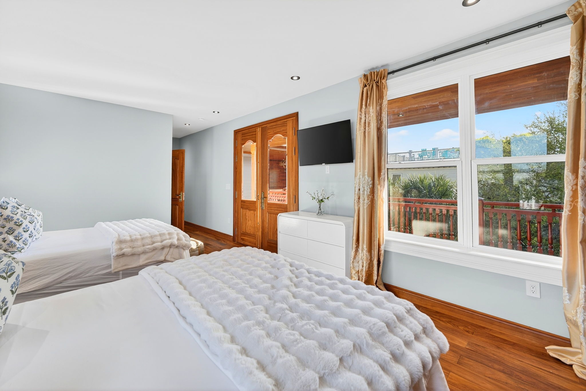  Photo 62