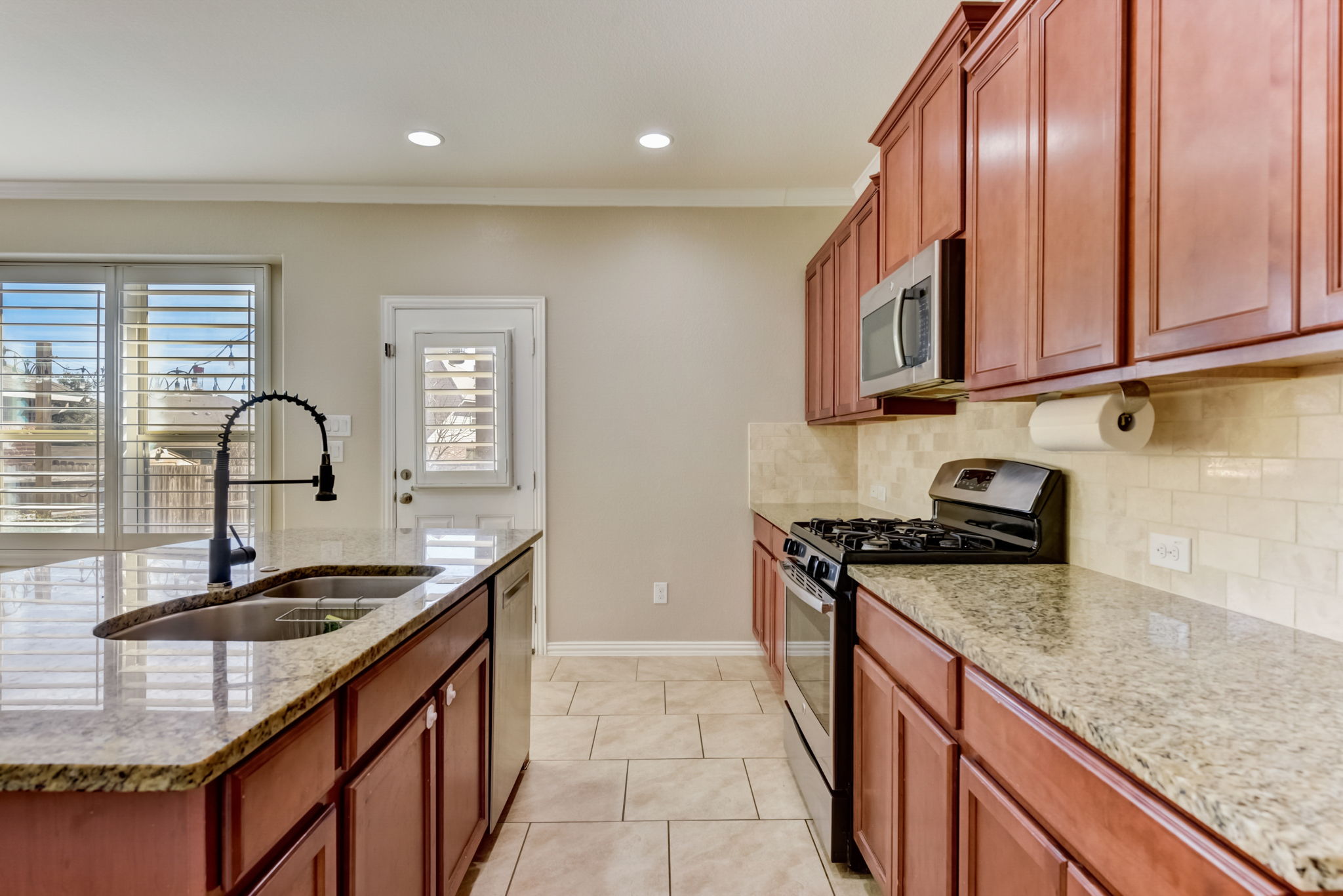 Rough Berry Rd-016