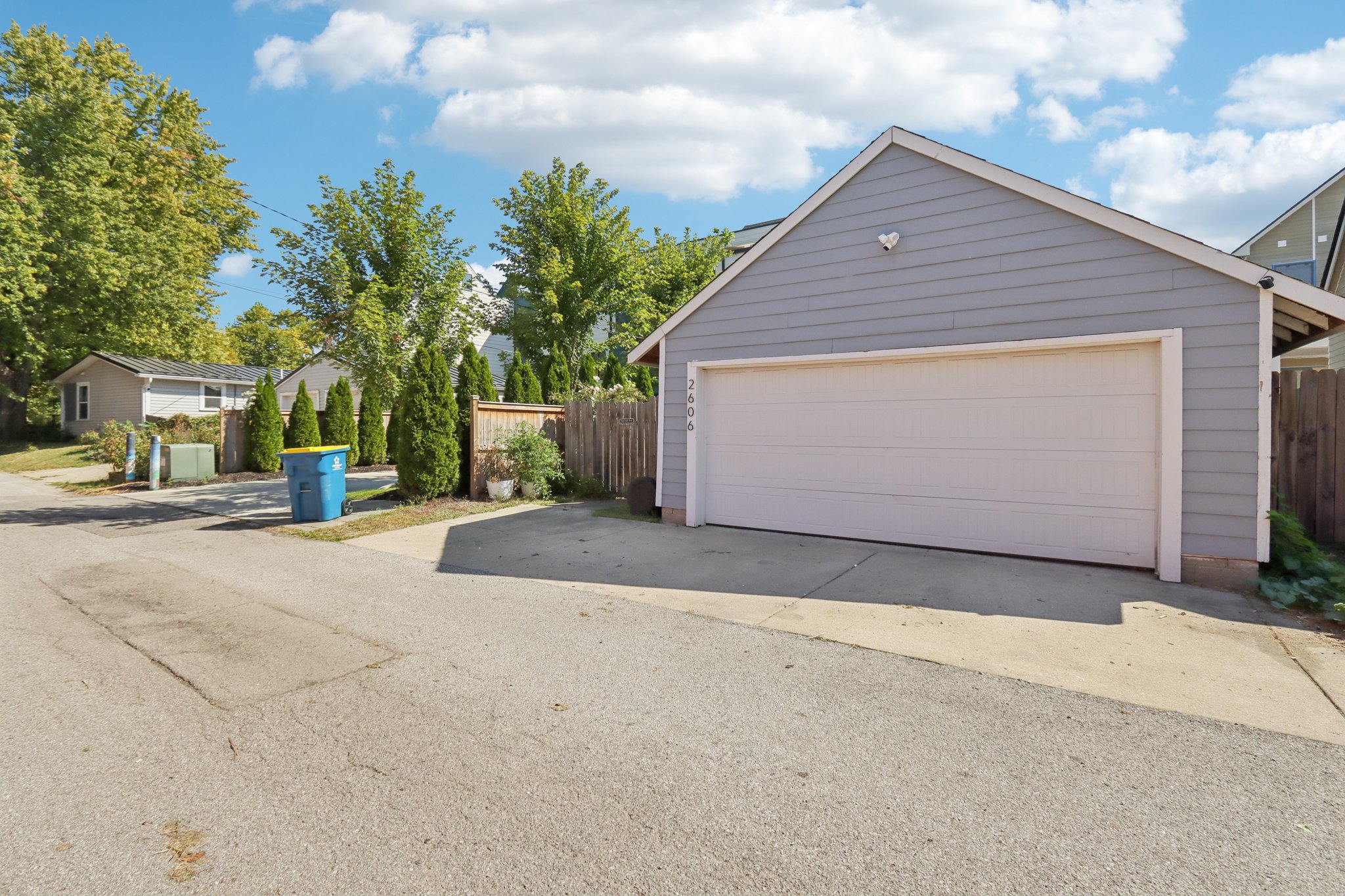 N Delaware St-S1309-040.jpg