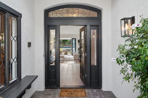 26065 Charing Cross Road-21