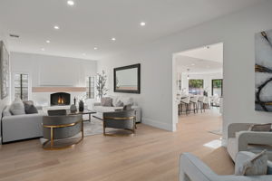 26065 Charing Cross Road-31