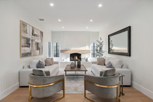 26065 Charing Cross Road-32