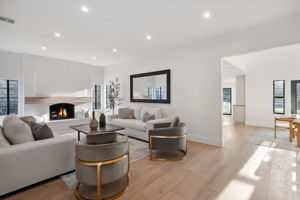 26065 Charing Cross Road-34