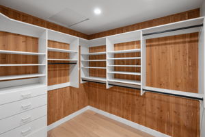 26065 Charing Cross Road-70
