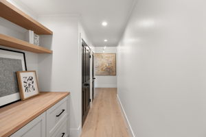 26065 Charing Cross Road-74