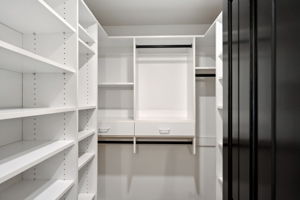 26065 Charing Cross Road-79