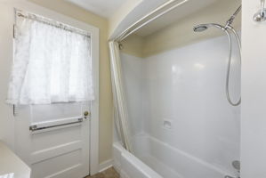  Photo 23