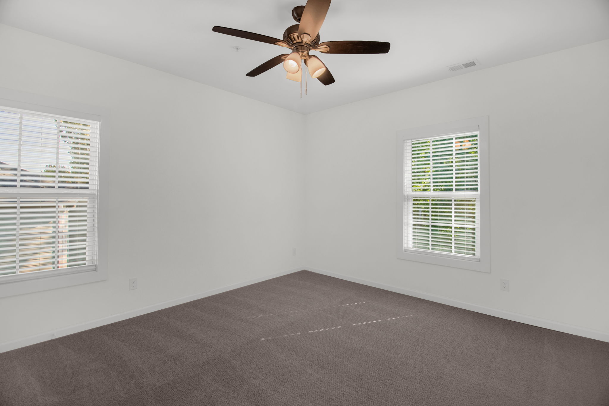 2608 Pennoak Way-16