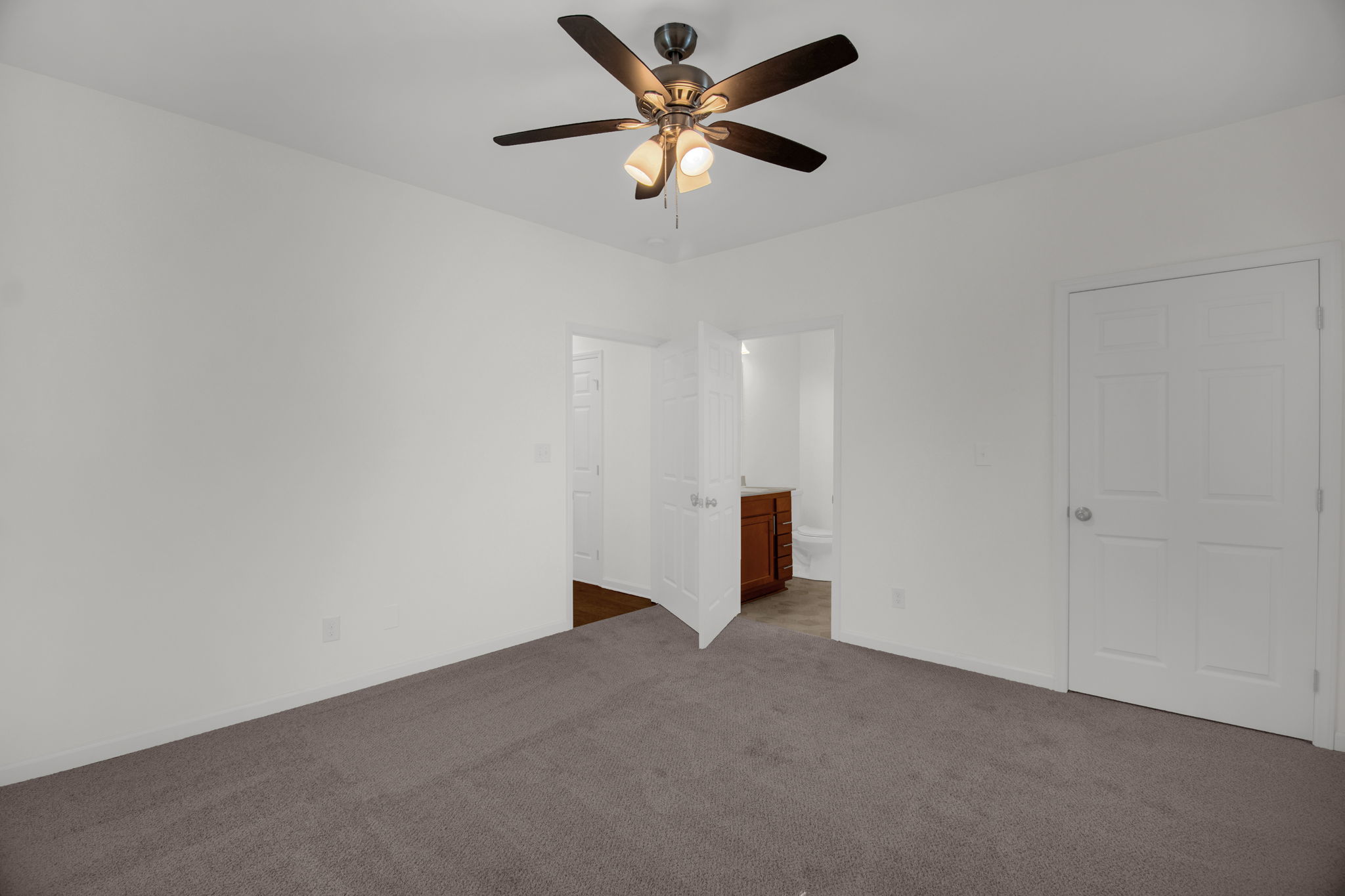 2608 Pennoak Way-18